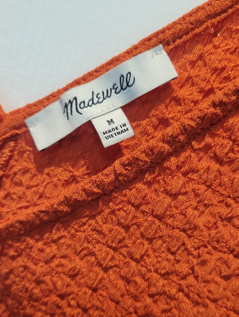 Madewell Textured V-Neck Tank - Picture 3 of 4